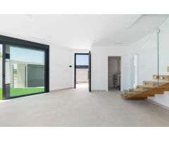 VILLA PAREADA DE NUEVA CONSTRUCCIÓN EN BENIJOFAR