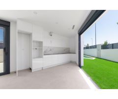 VILLA PAREADA DE NUEVA CONSTRUCCIÓN EN BENIJOFAR