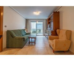 ???? Apartamento de 2 dormitorios en el centro de Torrevieja, a solo 100 metros del mar.