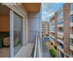 ???? Apartamento de 2 dormitorios en el centro de Torrevieja, a solo 100 metros del mar.