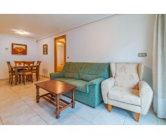 ???? Apartamento de 2 dormitorios en el centro de Torrevieja, a solo 100 metros del mar.