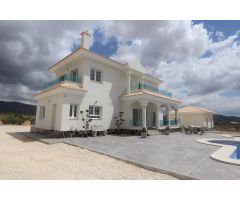 VILLAS DE OBRA NUEVA EN PINOSO