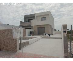 VILLA PAREADA DE OBRA NUEVA EN DAYA NUEVA