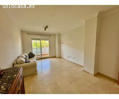 Piso en arenal golf con vistas al lago