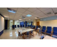 Local comercial  grande en zona Foners