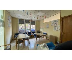 Local comercial  grande en zona Foners