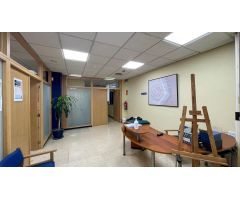 Local comercial  grande en zona Foners