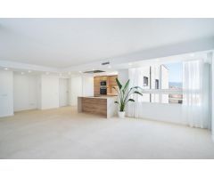 MAGNIFICO ATICO REFORMADO EN AVENIDAS CON TERRAZA