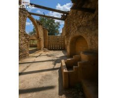 Exclusiva propiedad histórica en Artà con proyecto aprobado y firma artística