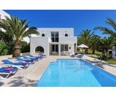 Villa con licencia vacacional en Cala Egos: privacidad, confort y rentabilidad asegurada