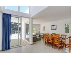 Villa con licencia vacacional en Cala Egos: privacidad, confort y rentabilidad asegurada