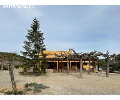 Restaurante en magnífica Masía Catalana en traspaso - Vila-rodona (Santes Creus)