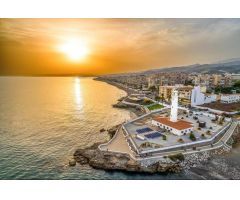 Chalet Adosado en Venta en Urbanización Castillo Bajo, 1