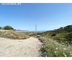 ¡Tu Paraíso Privado entre Nerja y Torrox con Vistas Espectaculares!