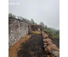 Venta de terreno con casita en  Las Manchas, La Palma
