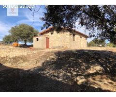 Se VENDE PARCELA CON CASAS EN ZONA TORREORGAZ. IDEAL PARA DISFRUTAR DE UN EN ENTORNO RURAL IDÍLICO