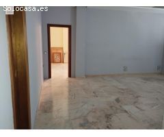 Se VENDE oficina/piso en zona CÁNOVAS