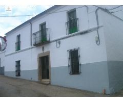 SE VENDE GRAN CASA en CASAS DE DON ANTONIO (Cáceres)