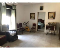 Se VENDE piso PARA REFORMAR en la zona centro de Malpartida de Cáceres