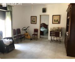Se VENDE piso PARA REFORMAR en la zona centro de Malpartida de Cáceres
