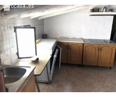 Se VENDE piso PARA REFORMAR en la zona centro de Malpartida de Cáceres