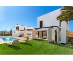 SE VENDE CHALET TIPO VILLA EN LA DEHESA DE CAMPOAMOR