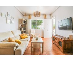 SE VENDE CASA EN PRIMERA LINEA DE MAR TORRE DE LA HORADADA