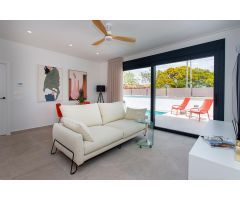 SE VENDE MARAVILLOSA VILLA DE LUJO EN SUCINA