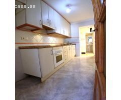 SE VENDE CHALET ADOSADO EN TORRE DE LA HORADADA