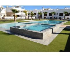SE VENDE CASA EN ESQUINA EN TORRE DE LA HORADADA