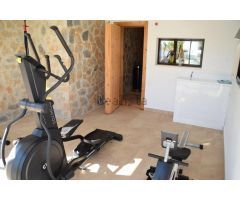SE VENDE CASA EN ESQUINA EN TORRE DE LA HORADADA