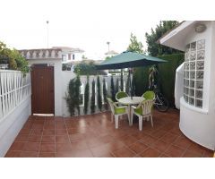 SE VENDE CHALET ADOSADO EN TORRE DE LA HORADADA
