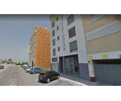 En venta plaza de parking en este edificio, C/Isaac Albeniz 44 - Oliva