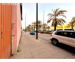 SE ALQUILA - Nave en Polígono Benieto de Gandia  muchas posibilidades y gran visibilidad