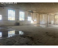 Terreno urbano de 5330 m2 con nave industrial en CANALS, SUR DE VALENCIA