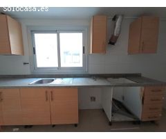 Dúplex-Ático de 4 dormitorios y 2 baños en Residencial Vesta, Grao de Gandia