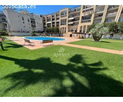Excelente piso esquinero  con 2 habitaciones con piscina, terraza y parking en Can Pei, Sitges