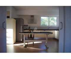 Chalet en venta con piscina