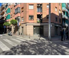 Local comercial en Alquiler en Esplugues de Llobregat, Barcelona