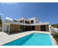 Construcción nueva: Preciosa villa de estilo moderno  de venta en Calp