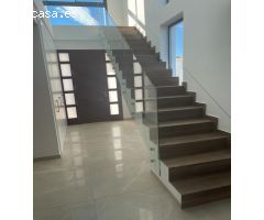 Construcción nueva: Preciosa villa de estilo moderno  de venta en Calp