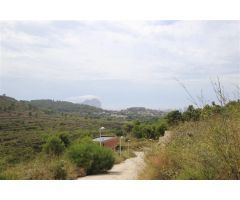 Parcela con vistas a Calpe, al Peñón y al mar.