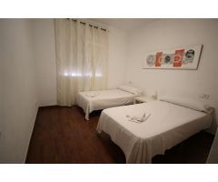Amplia villa con 4 apartamentos independientes.