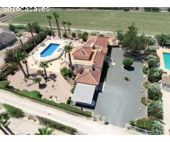 Villa en Venta en El Camino de Catral, Alicante