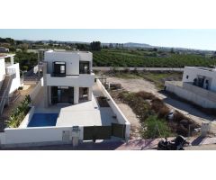 Villa de Lujo en Venta en Daya Vieja, Alicante