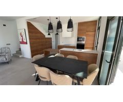 Villa de Lujo en Venta en Daya Vieja, Alicante