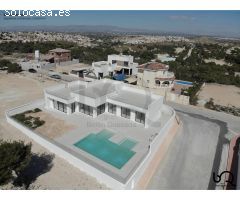 Villa de Lujo en Venta en La Marina, Alicante