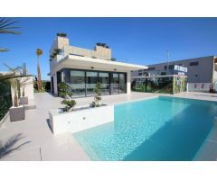 Villa de Lujo en Venta en Campoamor, Alicante