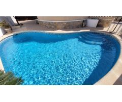 Chalet con piscina privada en Pinar de Campoverde