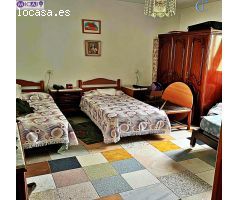 Parcela con vivienda para reformar y piscina en el Fontanal (Chiclana)